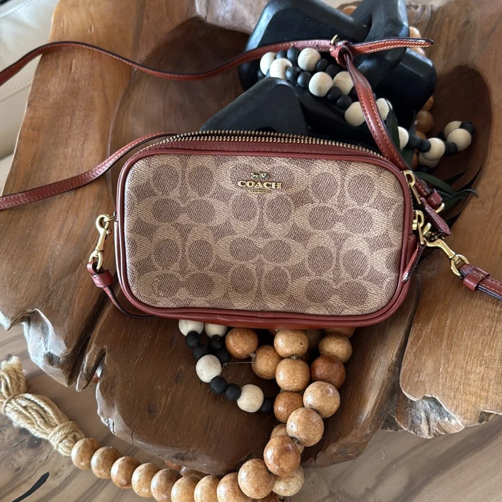 Coach Signature Canvas Shoulder Bag